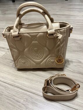 Valentino Orlandi Cream Quilted V-Emblem Crossbody Bag